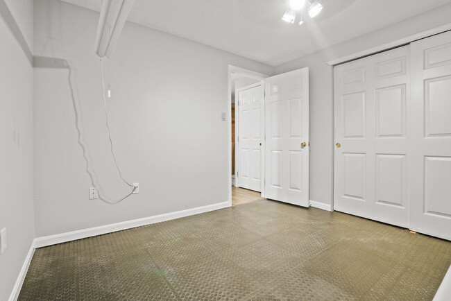 Building Photo - Spring-Ford SD 3 bedroom townhome!