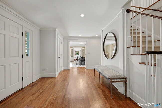 Building Photo - 51 Squires Ln