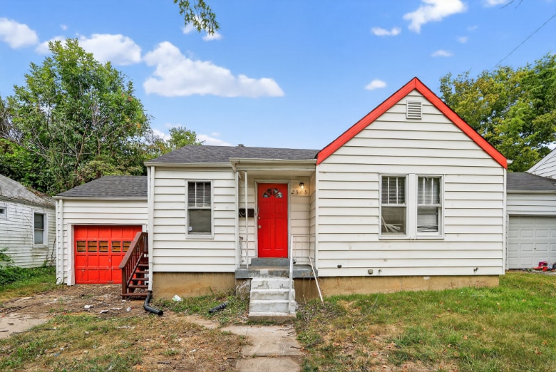 Primary Photo - 2525 Tyrell Dr
