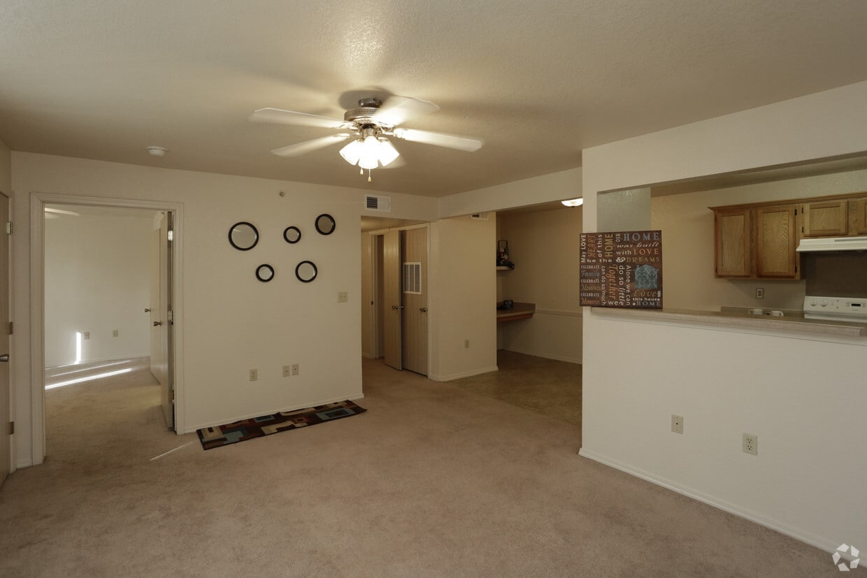 The Ridge Of St Joseph 2121 S Riverside Rd Saint Joseph Mo Apartment Finder