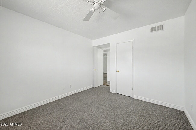 Building Photo - 106 E Geneva Dr