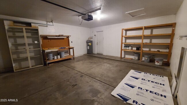 Building Photo - 3105 S Rogers