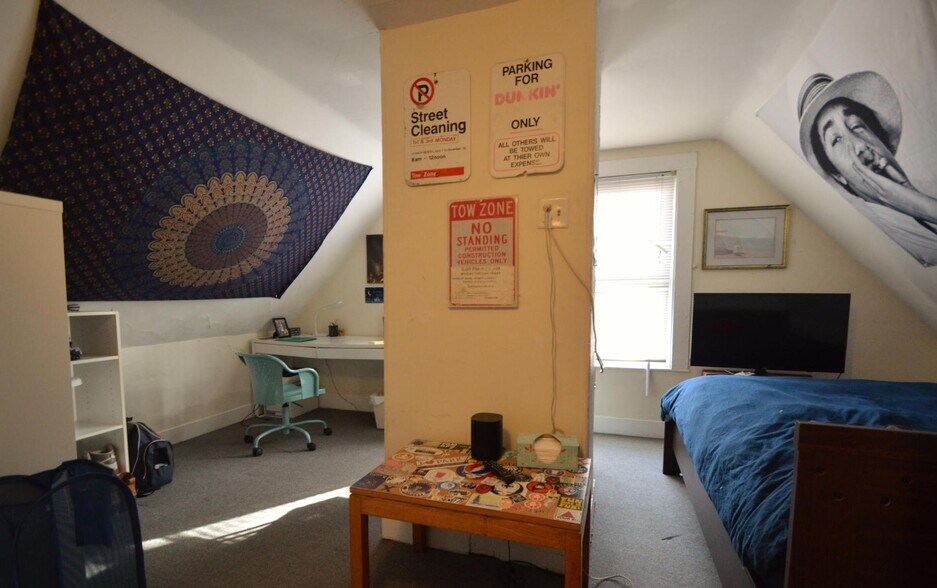 Building Photo - 25 Pratt St