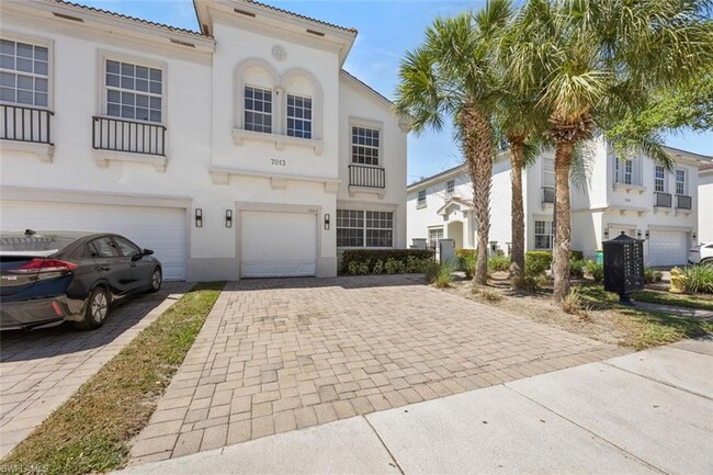 Primary Photo - 7013 Romana Way