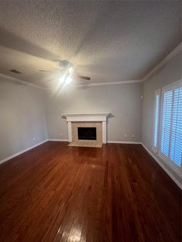 Building Photo - 2309 Dyers Oak Dr