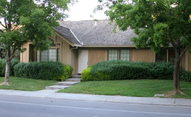 Building Photo - 1600 Valdora St