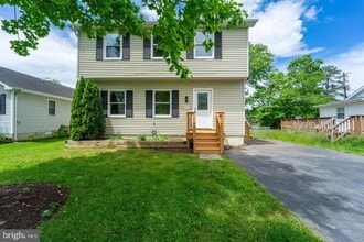 Building Photo - 5704 Broadwater Pkwy