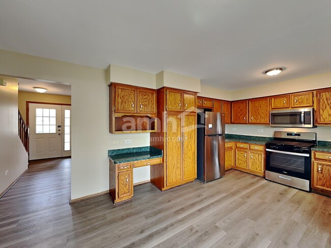 Building Photo - 204 Brink Dr