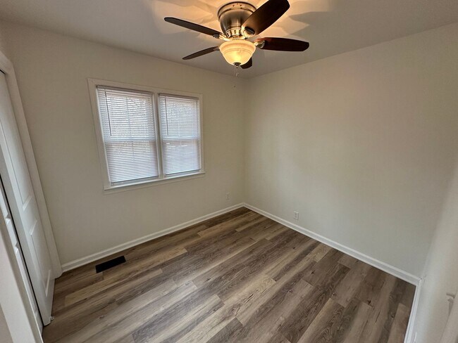 Building Photo - Steuben Rd-1434