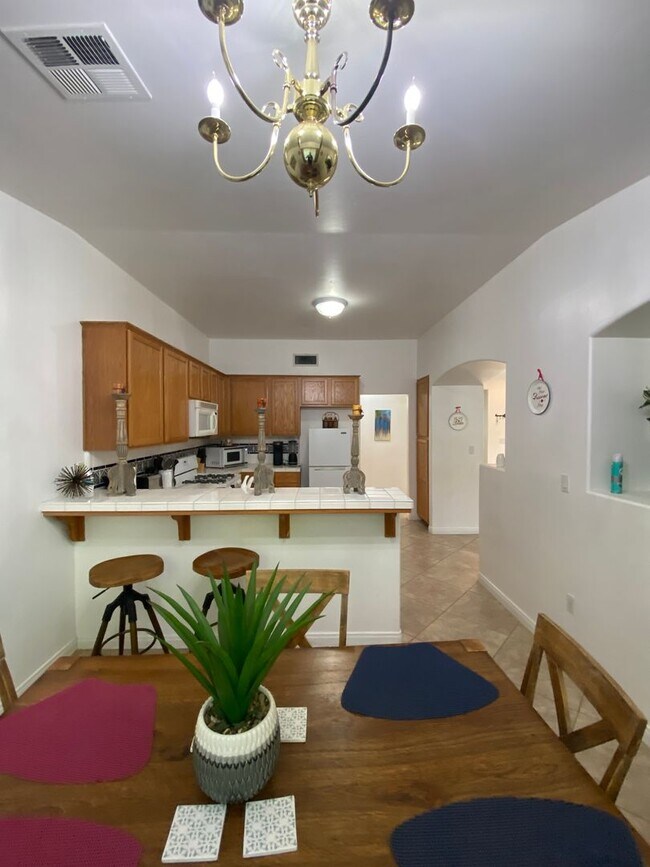 Building Photo - Gated Community of Grand Island in Seven Oaks 2 BD 2 BA Gorgeous House