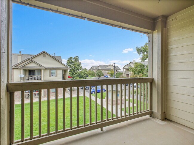 Building Photo - $2,050.00, Gorgeous 2-bed, 2-bath condo lo...