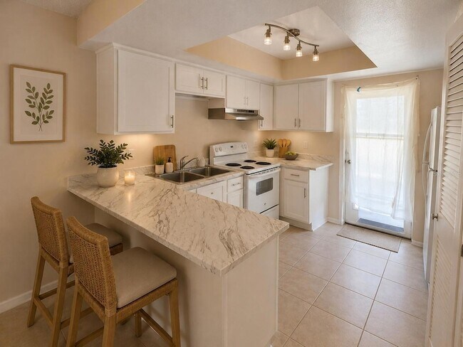 Building Photo - 29 W Country Cove Way