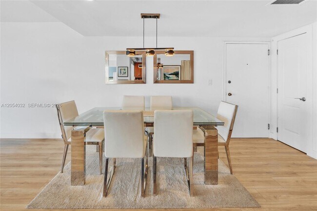 Building Photo - 11111 Biscayne Blvd