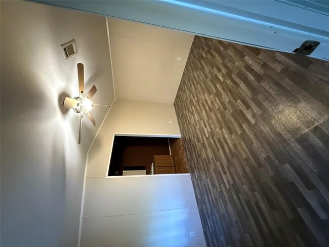 Building Photo - 8810 Los Robles Ave