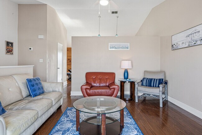 Building Photo - 16 Gulf Breeze Ct