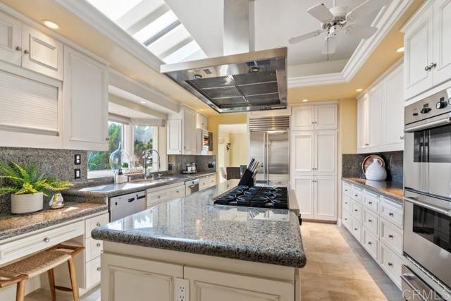 Building Photo - 8405 El Paseo Grande