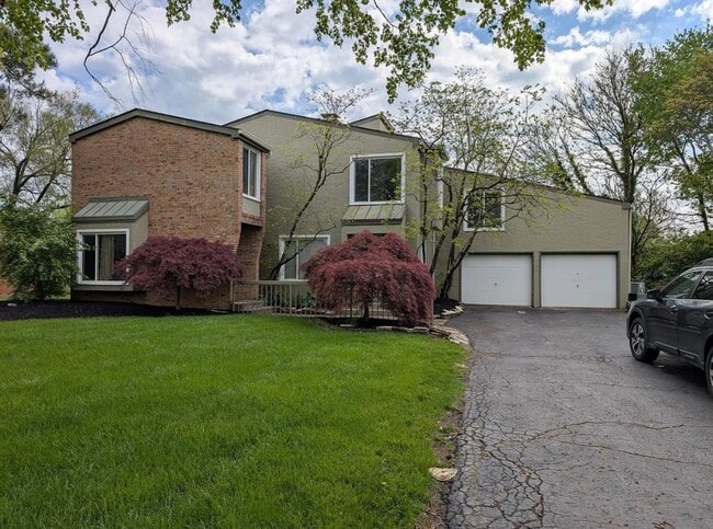 Building Photo - 4758 Moreland Dr W