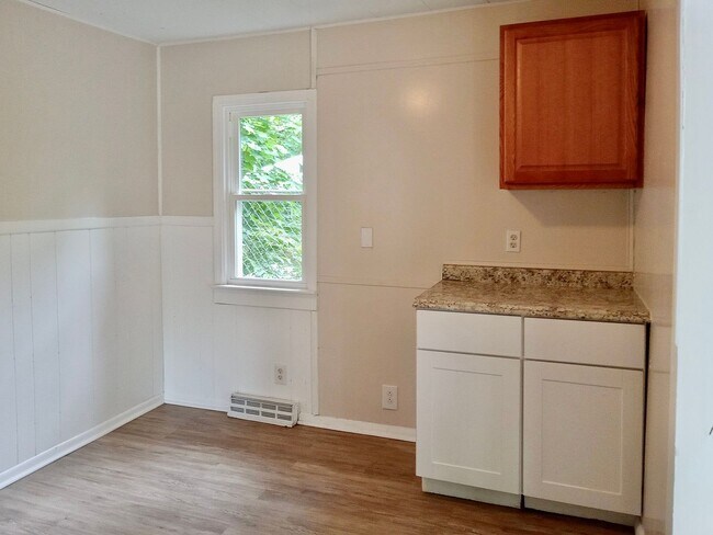 Building Photo - One Bedroom Detached House FOR RENT in Bridgeton, NJ $1150