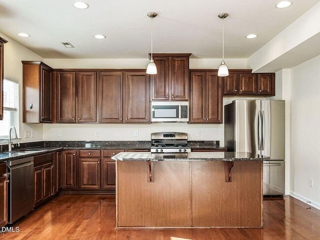 Building Photo - 309 Roundhouse Lane