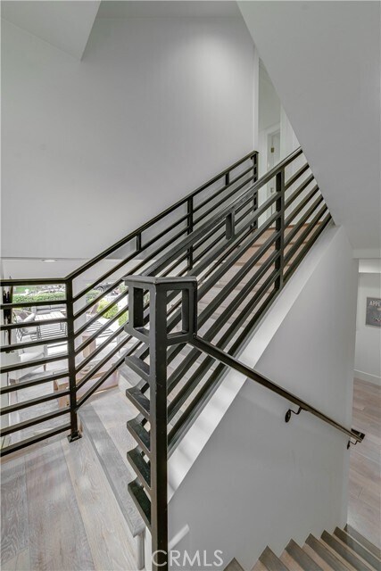 Building Photo - 608 Heliotrope Ave