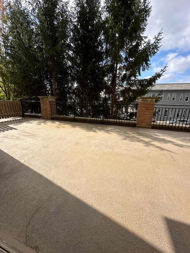 Building Photo - 5100 W 96th St