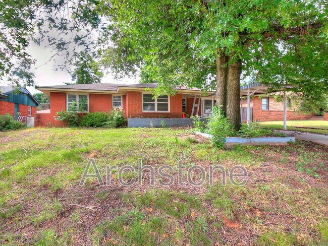 Building Photo - 724 General Senter Dr