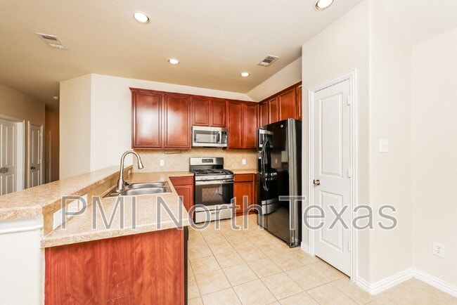 Building Photo - 601 Rising Creek Drive