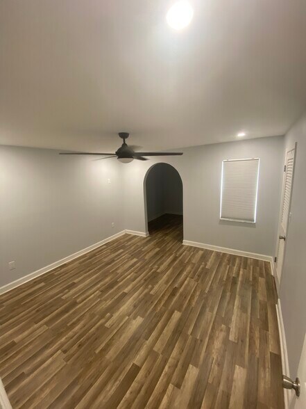 Primary Bedroom - 107 S Obrien St