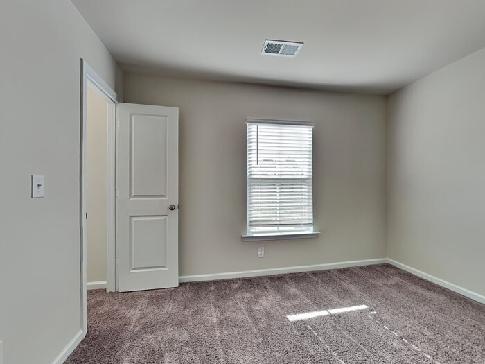 Building Photo - 437 Red Poll Wy