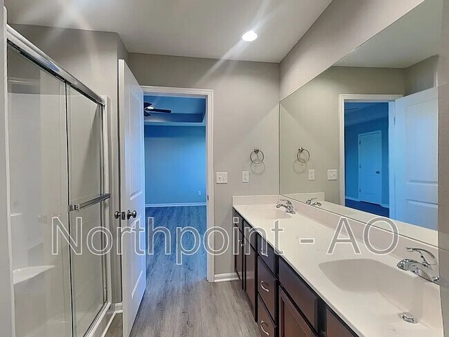 Building Photo - 3 BR/2.5BA | Newly Renovated Single Family Home | 1-Car Garage Parking | Large Front yard!