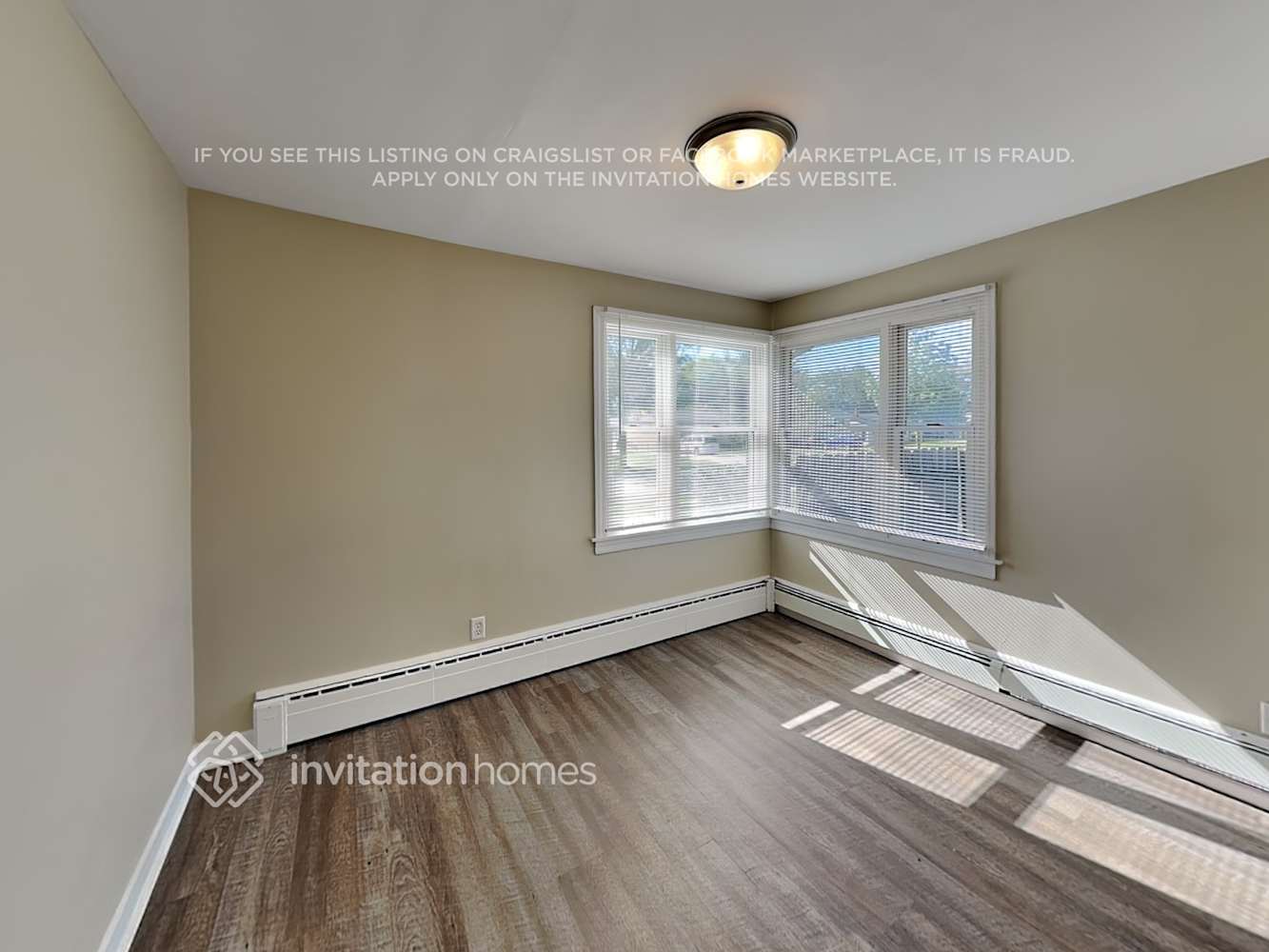 Building Photo - 426 N Ellsworth Ave