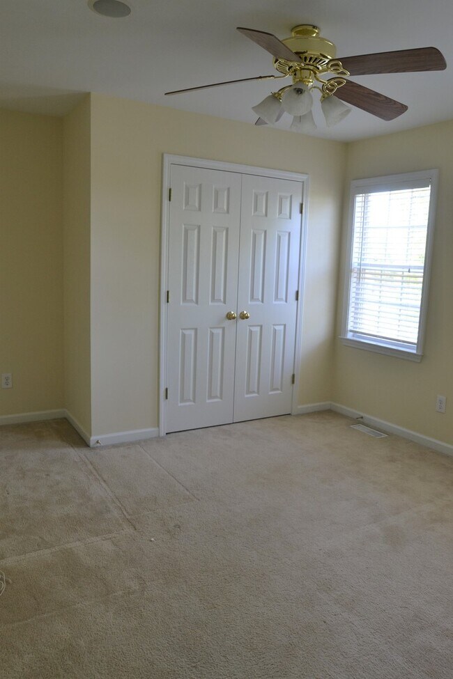 Building Photo - 3895 Eagleston Ct