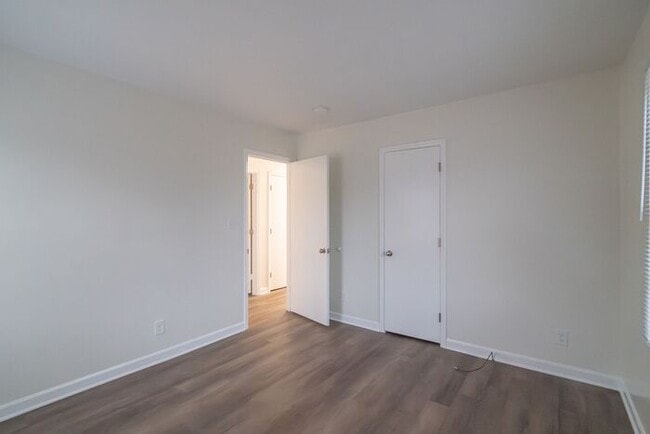 Building Photo - Newly Renovated 3-Bedroom Ranch with Spacious Yard!