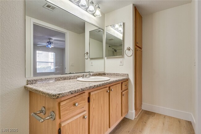 Building Photo - 5055 W Hacienda Ave