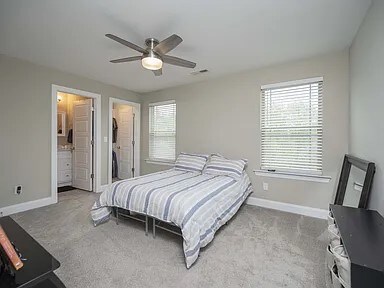 Building Photo - 555 Gresham Ln