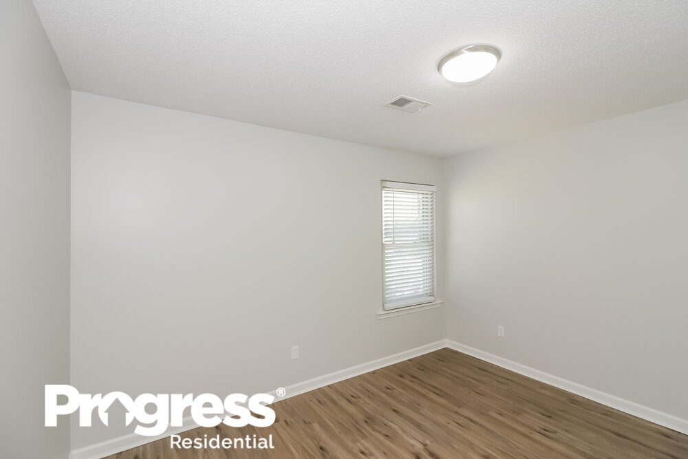 Building Photo - 1448 Carlton Ridge Dr