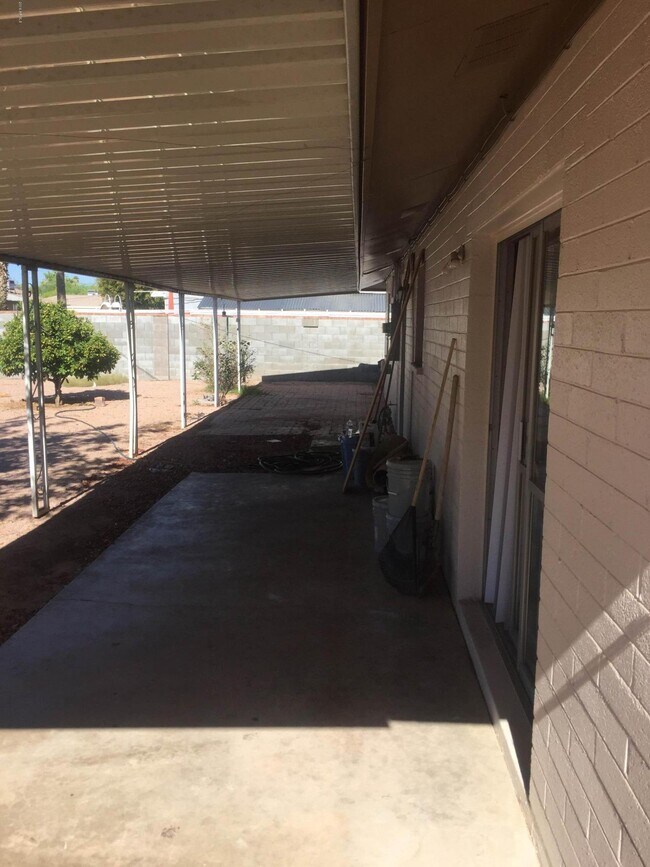 Building Photo - 1234 E Riviera Dr