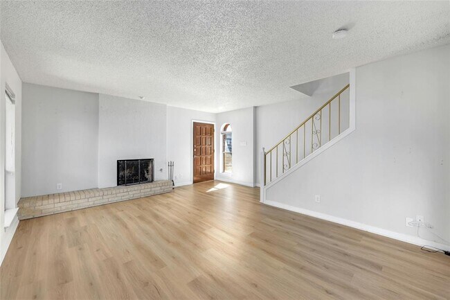 Building Photo - 8102 Ceberry Dr