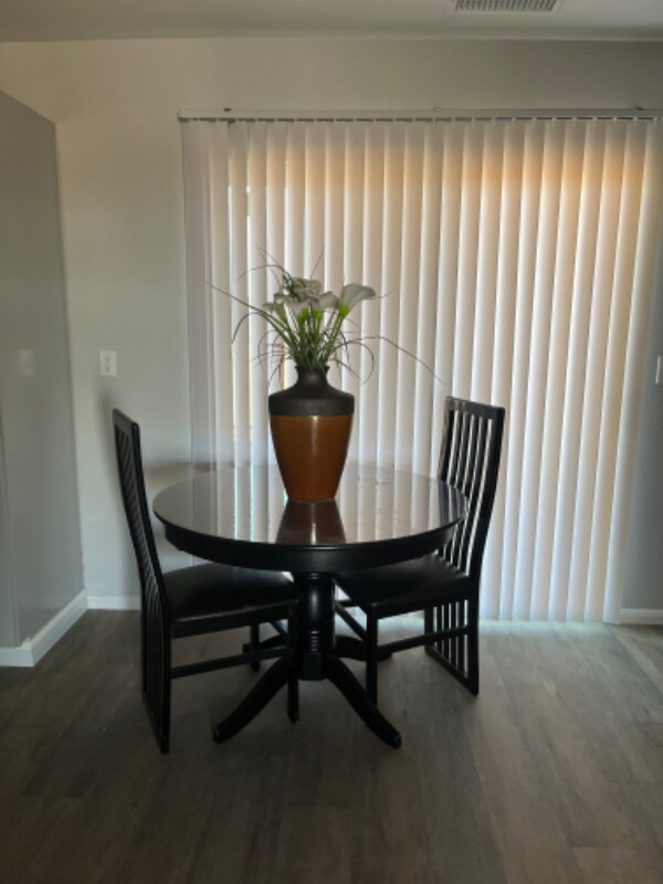 Building Photo - 12327 Farmington St