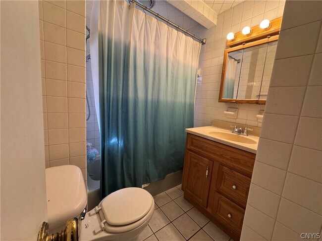 Building Photo - 295-97 N Midler Ave