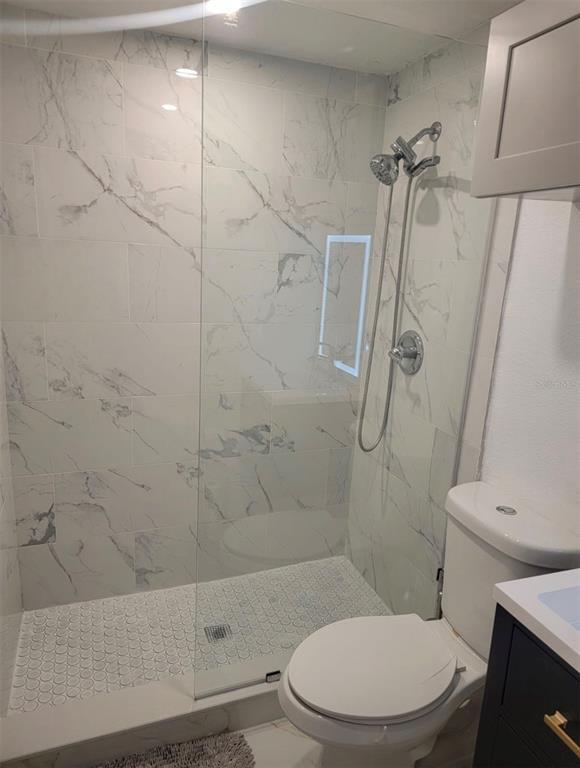 Building Photo - 2302 Rochelle Ave