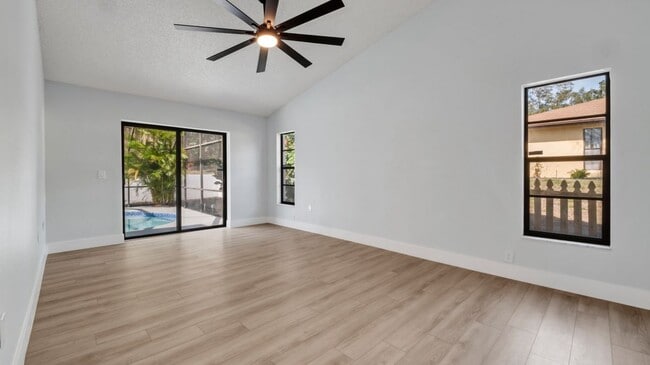 Building Photo - 4907 Parson Brown Ln