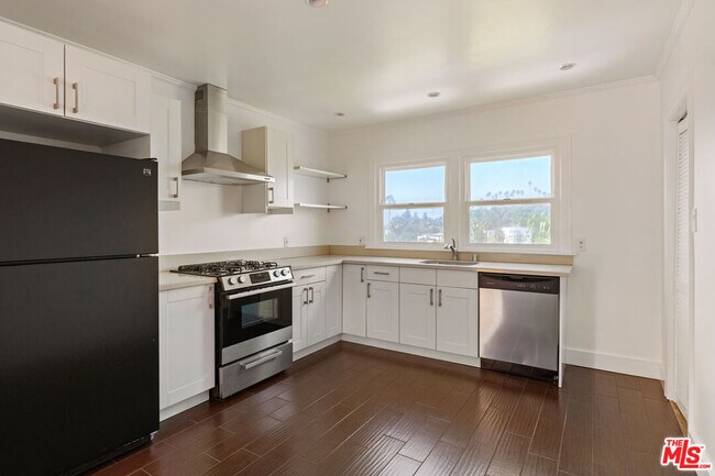 Building Photo - 1523 Murray Dr