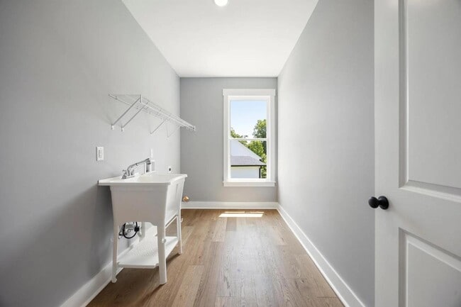 Building Photo - 269 Sentry Oaks
