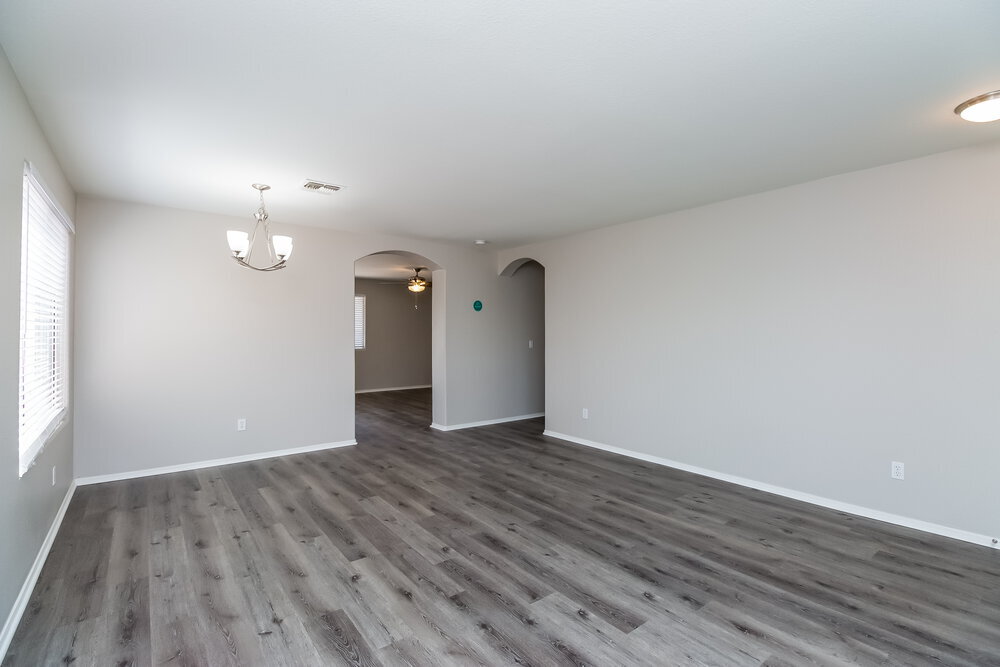 Building Photo - 8213 W Papago St