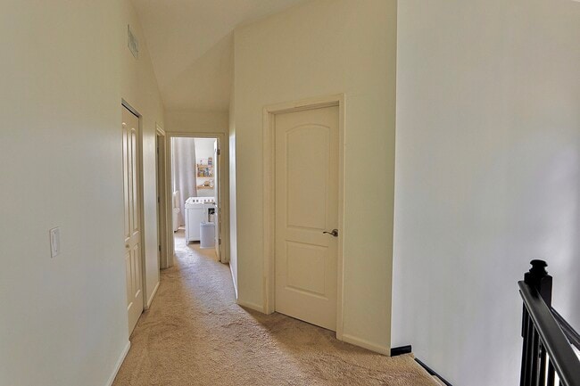 Building Photo - 1049 Talbots Ln
