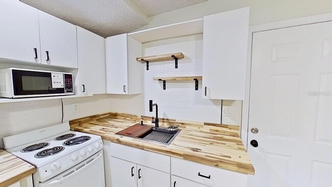 Building Photo - 5000 3rd Ave N