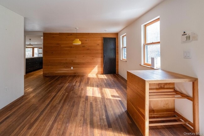 Building Photo - 277 Creamery Rd