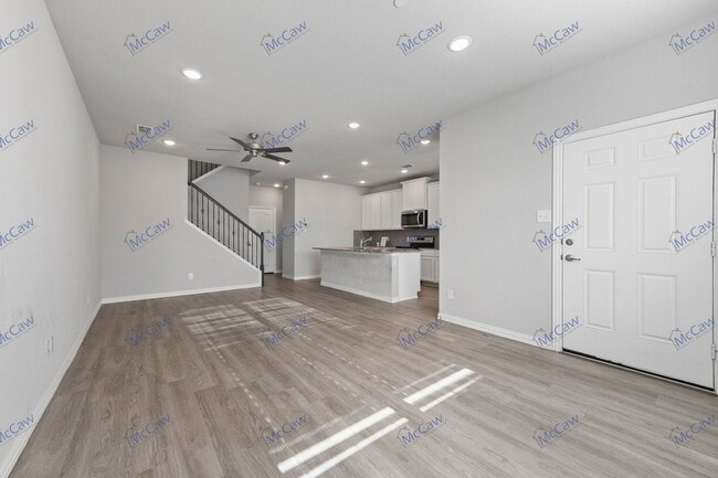 Building Photo - 3500 Cricket Dr