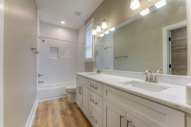 Building Photo - Newer construction home within walking dis...